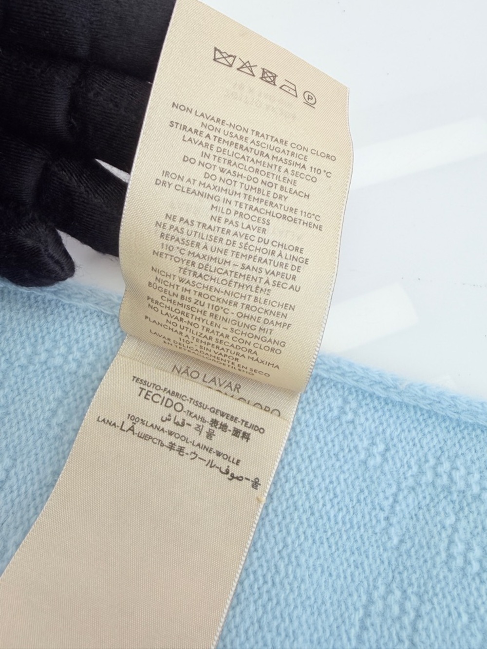 Gucci Baby Blue Gg Embossed Wool Scarf NWT - Picture 7 of 10